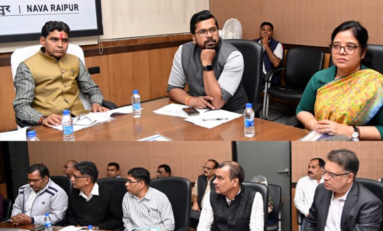 Review Meeting: Revenue and Disaster Management and Sports and Youth Welfare Minister Shri Tankaram Verma took charge of the ministry.